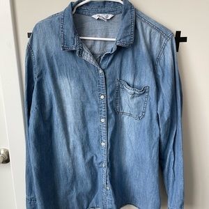 Chambray Button up